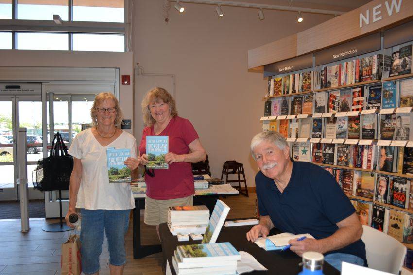 Author Steven T. Callan and friends at his Redding Barnes & Noble book signing to celebrate the release of his new novel, The Outlaw from Newville.