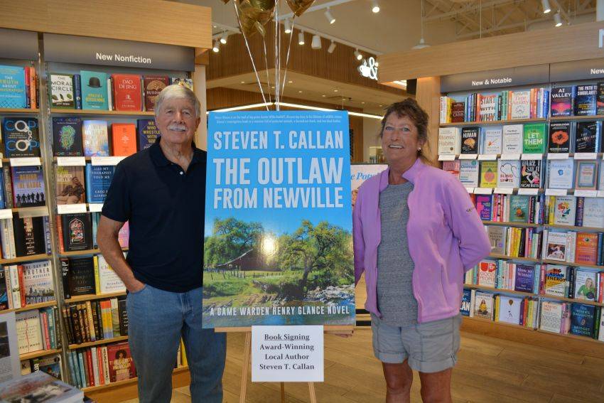 Author Steven T. Callan and friend at his Redding Barnes & Noble book signing to celebrate the release of his new novel, The Outlaw from Newville.